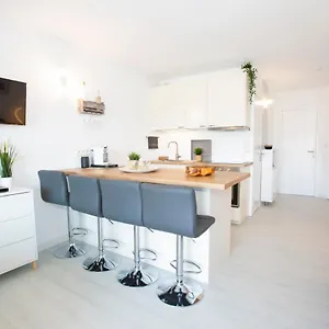  Apartment La Vie Est Belle